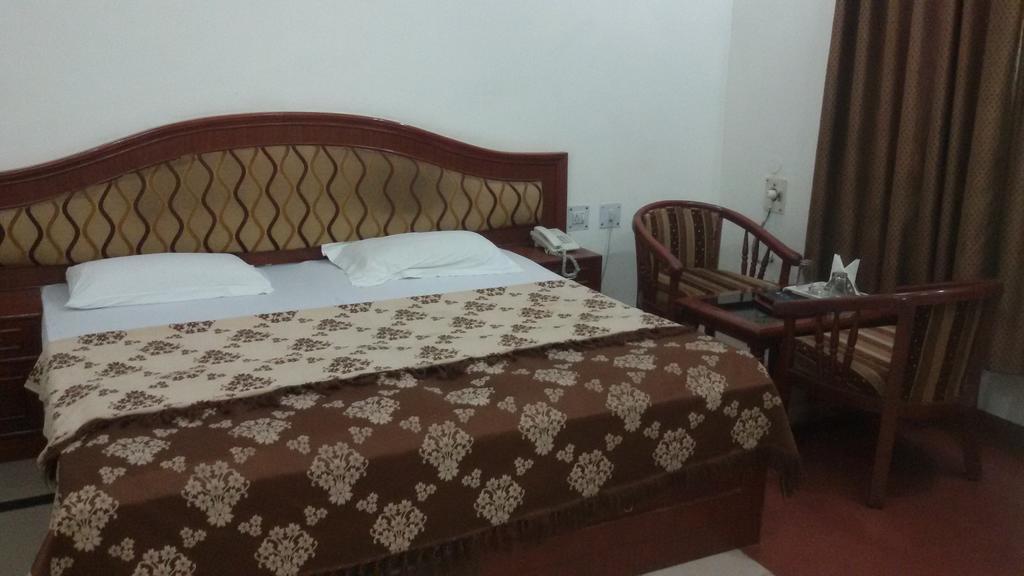 Sunrise Hotel Lucknow